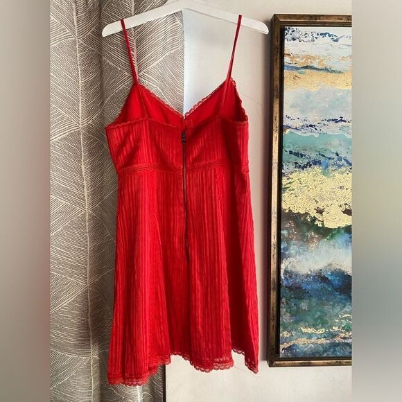 Alice + Olivia  Mini Dress Womens Size 6 Red Spaghetti Strap Button Lace - Picture 5 of 15